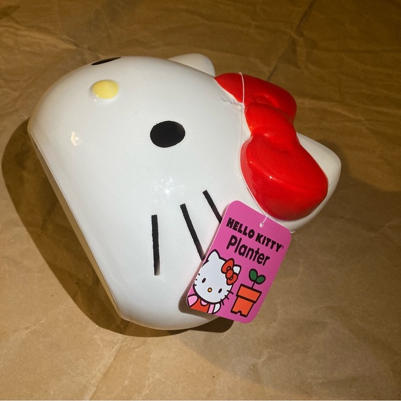 Hello kitty planter - Picture 3 of 10